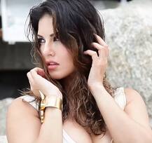 जेट एयरवेज ने उड़ाई सनी लियोनी की नींद, कुछ करने की ज़रूरत है