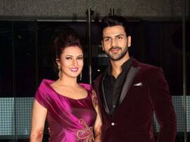 Divyanka And Vivek Look Elegant During Their Reception In Mumbai Check Out The First Picture Here IN PICS: दिव्यांका और विवेक के मुंबई में हुए रिसेप्शन के रंग
