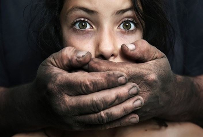 नवाजुद्दीन सिद्दीकी के भाई पर लगा भतीजी के साथ बचपन से यौन शोषण का आरोप, शिकायत दर्ज