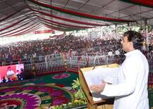 झगड़े से मजबूत हुए अखिलेश,  75.7% लोगों के लिए अखिलेश पहली पसंद: सर्वे