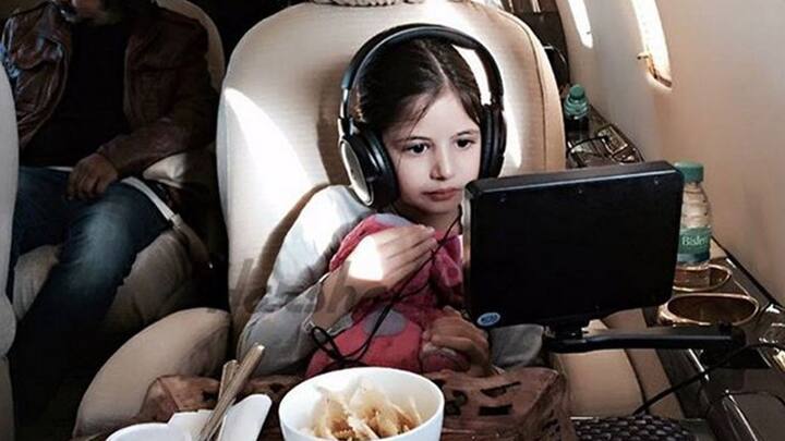 ऐसे हमलों के जवाब में हर्षाली की मां खुद उतर आईं और उन्होंने जवाब में लिखा, 