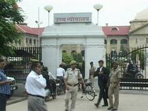 यूपी: अब लड़कियों के सभी स्कूलों में बनेंगे कम से कम छह शौचालय