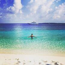 बीते दिन को मिस कर रही सोनाक्षी ने फिर से पोस्ट की हॉलीडे पिक