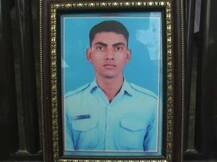 एयरफोर्स मिसिंग प्लेन: शादी की तैयारियों के बीच लापता हुए जवान के घर मातम का माहौल