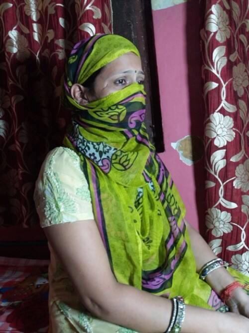  गौरतलब है कि पीड़िता ने इससे पहले भी पुलिस को रजिस्टर्ड डाक द्वारा आपबीती से अवगत कराया था लेकिन खाकी पर चढ़ी खुमारी ने उसके दर्द को नहीं समझा. या यूं कहे कि मामला पुलिसवाले से जुड़ा होने के कारण शिकायत पत्र को रद्दी की टोकरी में डाल दिया गया. लगभग मानसिक रूप से विकृत इतने बड़े कृत्य के बाद भी आरोपी सिपाही चन्द्रपाल सिंह बरेली में अपनी नौकरी कर रहा है और पीड़ित बेटी खून का घूंट पीकर जिंदगी गुजार रही है. अब देखना होगा कि आखिर न्यायालय के माध्यम से पीड़िता के साथ हुई दरिंदगी का इंसाफ हो पाता है या नहीं.