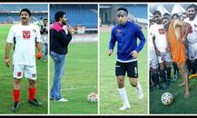 संसदों VS स्टार्स मैच के दौरान मैदान पर दिखे बाबा रामदेव