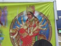 मायावती को बैकफुट पर लाने वाली स्वाति बनी दुर्गा, इलाहाबाद में लगे पोस्टर