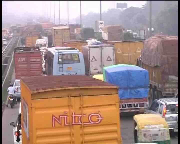 3. जाम का केंद्र होंडा चौक है. जयपुर रोड भी जाम है. सोहना रोड भी खासा प्रभावित है