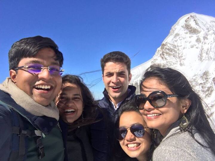 गुजरात में चल रहे 'दलित आरक्षण' और 'गौ रक्षा' के मामले पर डाबी ने कहा कि यह बहुत ही दुख की बात है कि गुजरात में ऐसी गतिविधियां हो रही हैं, लेकिन हमें 'सिस्टम' के दायरे में रहते हुए और उस पर विश्वास करते हुए काम करना चाहिए.