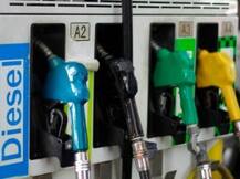 जानिए, जुलाई महीने में ही पेट्रोल 4.56 रुपए और डीजल 2.92 रुपए हुआ सस्ता