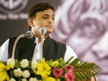 मुख्यमंत्री की मुफ्त स्मार्टफोन बांटने के फैसले की BJP सांसद ने की चुनाव आयोग से शिकायत