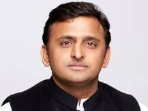 यूपी: स्कूली बच्चों को किताबों ही नहीं बल्कि फ्री में बैग भी देगी अखिलेश सरकार