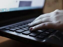 मोदी सरकार की पहल, अब हिंदी में भी बन सकेगी इमेल आईडी?