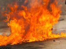 जम्मू कश्मीर: मंत्री के आवास पर फेंका पेट्रोल बम, कोई हताहत नहीं