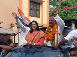 States मुरादाबाद: नगमा ने साधा अखिलेश सरकार पर निशाना, कहा- यूपी में सुरक्षित नहीं है महिलाएं