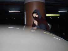 इंडिया वापस आईँ नरगिस फाखरी, एयरपोर्ट से मुंह छिपाकर निकल गईं घर, देखें Pics