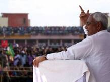 गौरक्षा की बात करने वाले इसे सड़क पर ना छोड़े: नीतीश कुमार