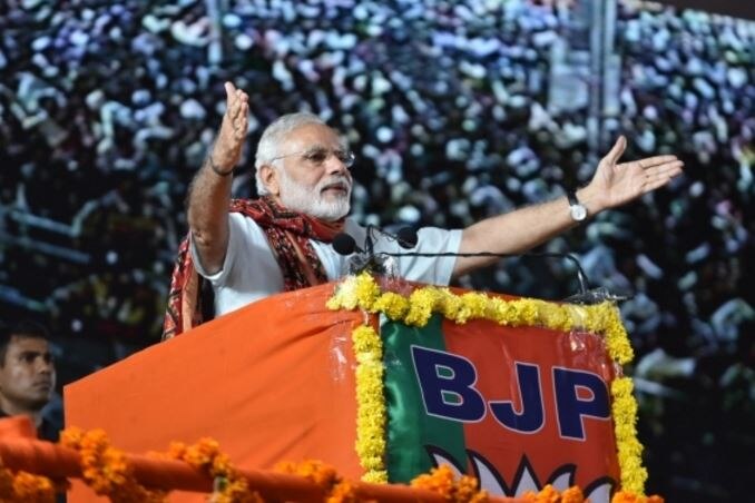 Up Elections 2017 Pm Mod Focus On Varanasi Up Poll Battle In Last Phase वोट के लिए PM मोदी की धुआंधार बैटिंग, आज मिर्जापुर में रैली, 3  दिन वाराणसी में करेंगे प्रचार