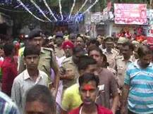 डाक कांवड़ रोकने पर बरेली में बवाल: फायरिंग, तोड़फोड़ और आगजनी