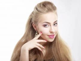 Bad Beauty Habits Damage Your Skin Hair ये बुरी आदतें पहुंचाती हैं बालों और त्वचा को नुकसान, कहीं आपमें भी तो...