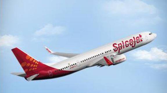Spicejet के इस स्पेशल ऑफर में फर्स्ट कम फर्स्ट आधार पर बुकिंग की जा रही है. टिकटों की संख्या भी सीमित है.