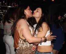 बर्थडे सेलिब्रेशन के दौरान दिखा अमीषा का तरो-ताज़ा रूप