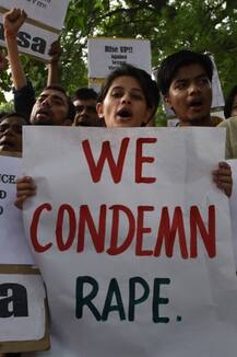 शर्मनाक: निर्भया कांड के 4 साल बाद दिल्ली में दुष्कर्म के मामलों में तीन गुना इजाफा