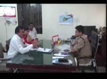 पूर्व मंत्री की पत्नी ने पूछा- आजम की भैंस मिल सकती है, तो मेरा कुत्ता क्यों नहीं