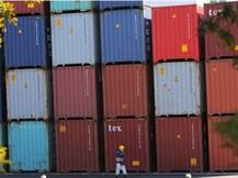 जुलाई में निर्यात 6.8% घटा, सोने का आयात 50% से ज्यादा घटा