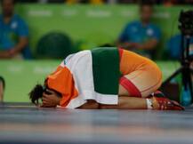 साक्षी के मेडल से झूम उठा देश, PM-राष्ट्रपति समेत इन हस्तियों ने दी बधाई