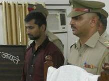 मथुरा लूट कांड में हुआ बड़ा खुलासा, प्रेमिका के शौक पूरे करने के लिए रची थी लूट की योजना!