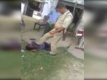 यूपी: अखिलेश की पुलिस ने दिखाई धौंस, नशा उतारने के नाम पर बेरहमी से पीटा