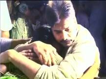 कौन सा हीरो ज्यादा बड़ा के चक्कर में गई फैन की जान!