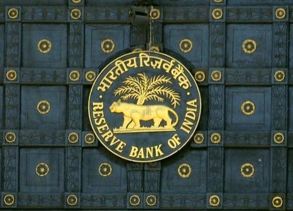 अब आएगा 200 का नोट ? RBI में शुरू हुई 200 रुपये के नोटों की छपाई ! Rbi Started Printing Of New Currency Notes Of 200 Rupees According To Media Reports अब आएगा 200 का नोट ? RBI में शुरू हुई 200 रुपये के नोटों की छपाई !