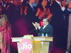 रिलायंस की बैठक में मुकेश अंबानी कर सकते हैं Jio 4G को लेकर बड़ा ऐलान!