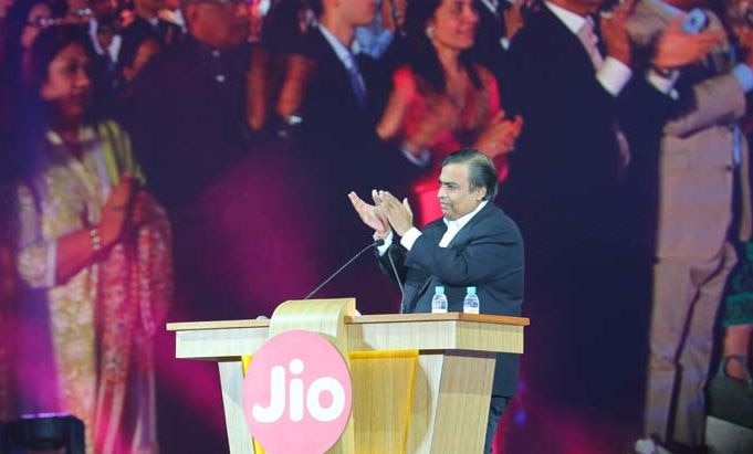 Reliance Jio पेश कर सकता है ₹ 1500 से कम कीमत में 4G-VoLTE फीचर फोन Reliance Jio May Launch Volte Feature Phone Below Rs 1500 Reliance Jio पेश कर सकता है ₹ 1500 से कम कीमत में 4G-VoLTE फीचर फोन