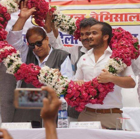 यूपी चुनाव: आजम खान के बेटे की उम्र पर विवाद, BSP कैंडिडेट ने की EC से शिकायत