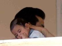 तुषार कपूर के साथ बेटे लक्ष्य की पहली तस्वीर आई सामने, यहां देखें