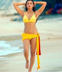 बार बार देखो के ब्रा पर क्यों भड़के निहलानी, पहले भी तो कई बार दिखी है ब्रा और बिकनी!