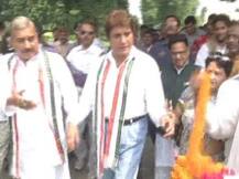 राहुल गांधी से डरती है देश को दो हिस्सों में बांटने वाली बीजेपी: राज बब्बर