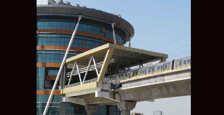 साल 2016: अगस्त तक दिल्ली मेट्रो में खोए 43 लाख रुपए, 283 मोबाइल और 79 लैपटॉप