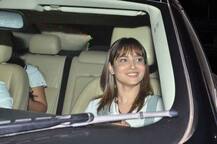 PICS: घर में आग लगने वाले हादसे के बाद दिखीं अंकिता, हाथ में बंधी हुई है पट्टी