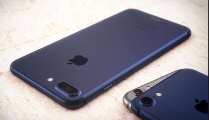 ज़्यादातर लोगों का iPhone चलाने का सपना इसलिए खटाई में पड़ जाता है क्योंकि इसकी कीमत का भार उठाना हर किसी के जेब की बात नहीं होती. ऐसे में अगर आपको बताया जाए कि iPhone7 आपको 1700 रुपए में मिल सकता है तो आप इसपर कैसे रिएक्ट करेंगे.