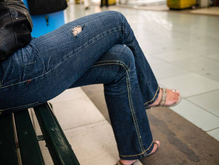 Greater Noida: बेटी की जिद, बेटे की तरह रहने दो और घर छोड़कर चल गई, पढ़ें ये अनोखा वाकया