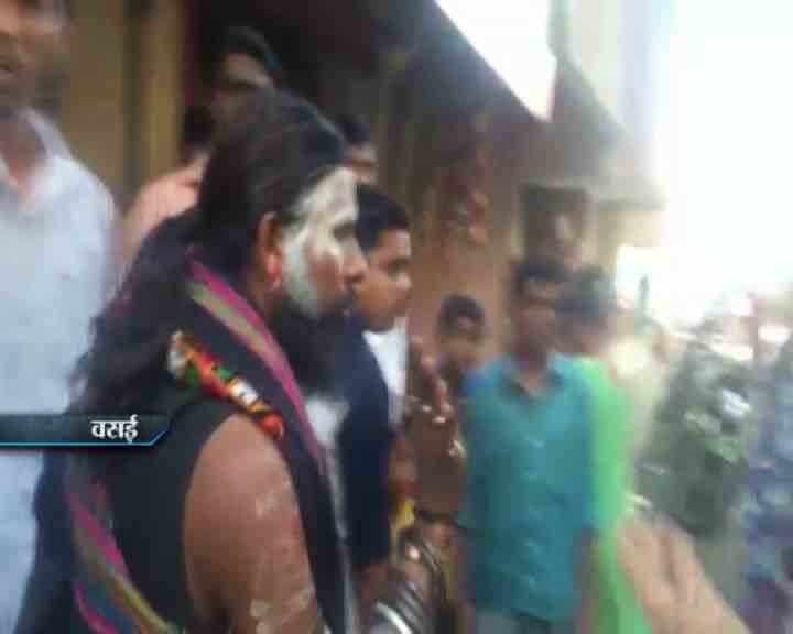 पुलिस ने पाखंडी गणेश नाथ के पास से एक नरमुंड और कुछ हडिड्यां बरामद की है. पुलिस इस बात की जांच कर रही है कि वो हड्डियां किसी इंसान की हैं या फिर जानवर की. पुलिस बाकी के थानों से संपर्क साध कर इसका आपराधिक रिकॉर्ड भी खँगालने में लगी है. 