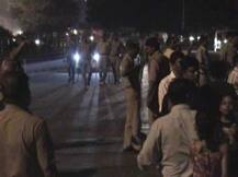 ग्रेटर नोएडा की एवीजे हाइट्स सोसायटी का बुरा हाल, बिजली-पानी को तरसे फ्लैट मालिक