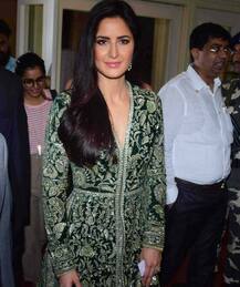 स्मिता पाटिल अवॉर्ड लेने के बाद पिछले दरवाजे से चुपचाप चली गईं कैटरीना कैफ!