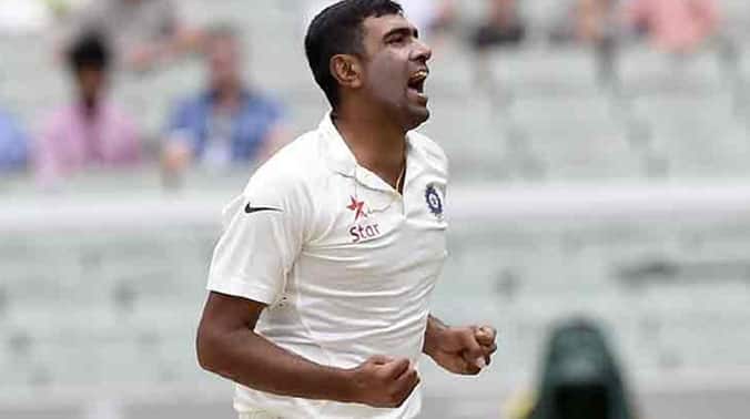 अश्विन की नजर ना सिर्फ टेस्ट टेस्ट गेंदबाजों की सूची में नंबर वन की रैंकिंग पर पहुंचने पर होगी बल्की इस सीरीज के दौरान 200 विकेट लेने के लिए भी अश्विन मैदान पर उतरेगें. अश्विन को 200 टेस्ट विकेट हासिल करने के लिए केवल सात और विकेट लेने हैं.