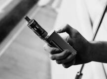 इस फ्लेवर की ई-सिगरेट बन सकती है आपके लिए जहर!