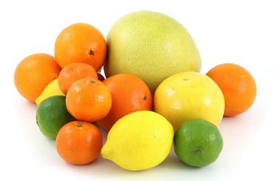 Vitamin C:જો શરીરમાં વિટામીન સીની ઉણપ હોય તો ઘણી શારીરિક સમસ્યાઓ થઈ શકે છે. પરંતુ શું તમે જાણો છો કે જો શરીરમાં વિટામીન સી મર્યાદા કરતા વધી જાય તો શરીરમાં ઘણી સમસ્યાઓ થવા લાગે છે.